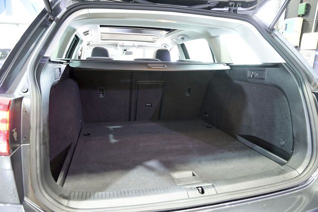 Volkswagen Golf   Advance 1.5 TSI EVO 110kW DSG Variant 