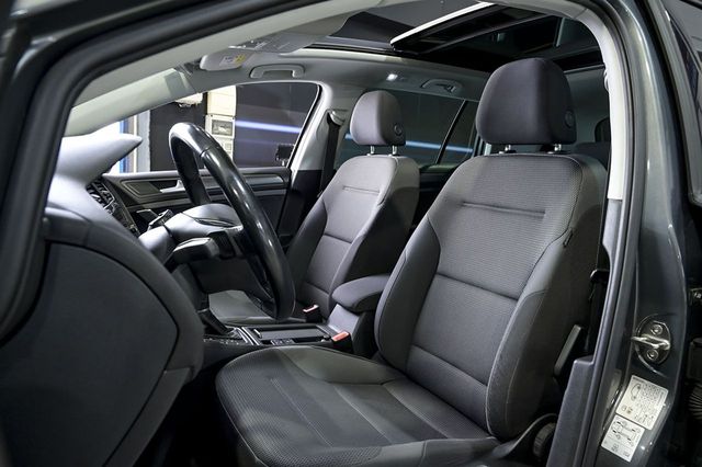 Volkswagen Golf   Advance 1.5 TSI EVO 110kW DSG Variant 
