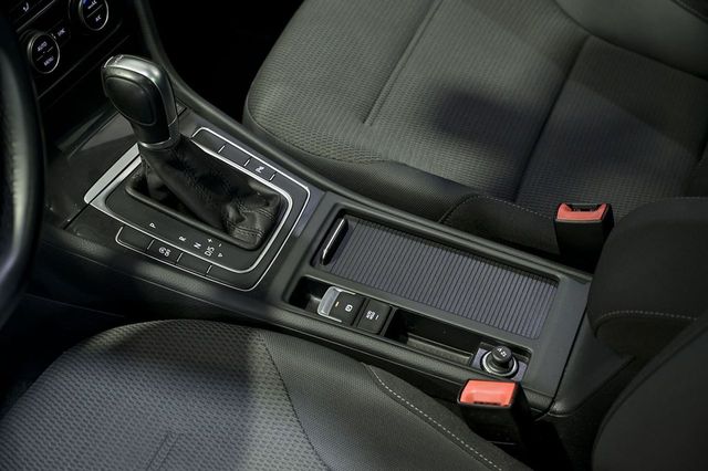 Volkswagen Golf   Advance 1.5 TSI EVO 110kW DSG Variant 