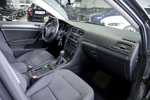 Volkswagen Golf   Advance 1.5 TSI EVO 110kW DSG Variant 