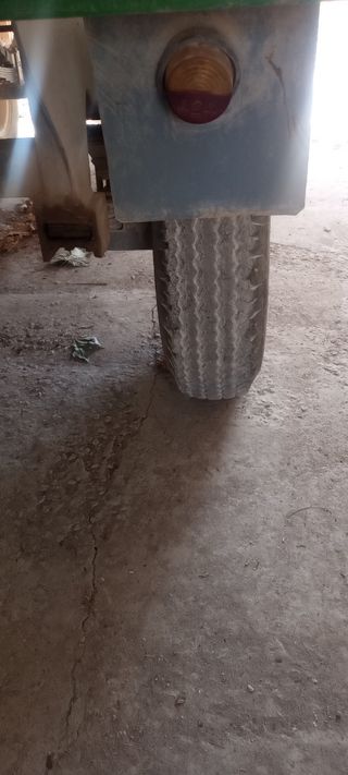 Cajón remolque uva y remolque