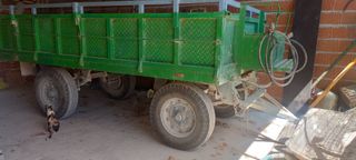 Cajón remolque uva y remolque