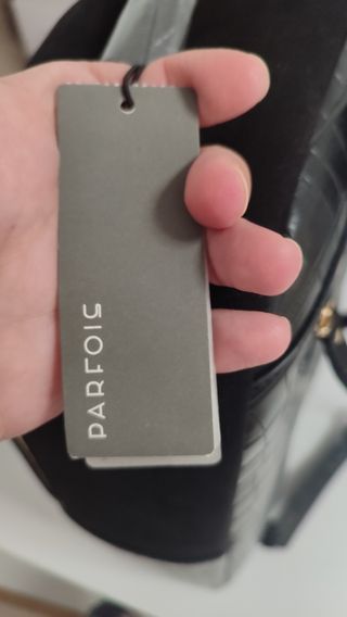 Mochila Parfois negra - bandolera