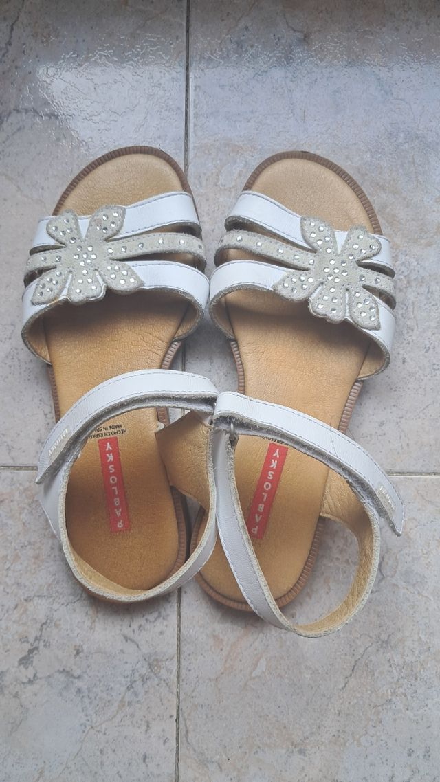Sandalias Pablosky niña en piel.