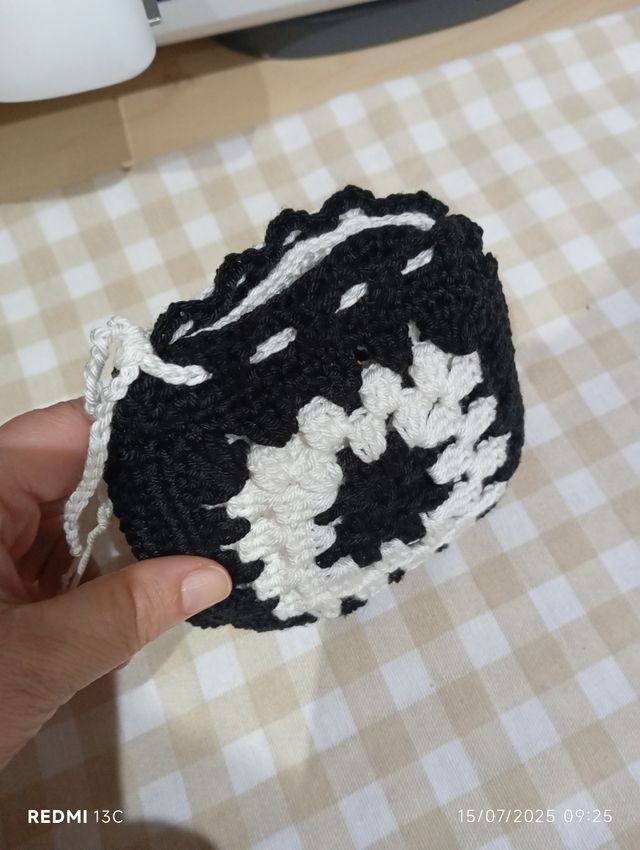 Posavasos crochet blanco y negro
