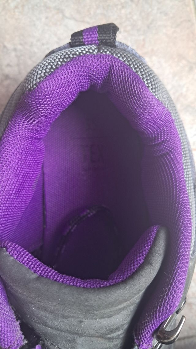 Zapatillas montaña niño/a grises-moradas