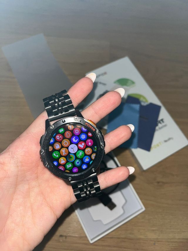 Smartwatch sportivo ESFOE 2025