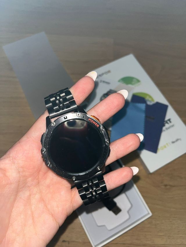 Smartwatch sportivo ESFOE 2025