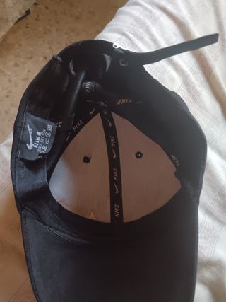 Gorra Nike negra