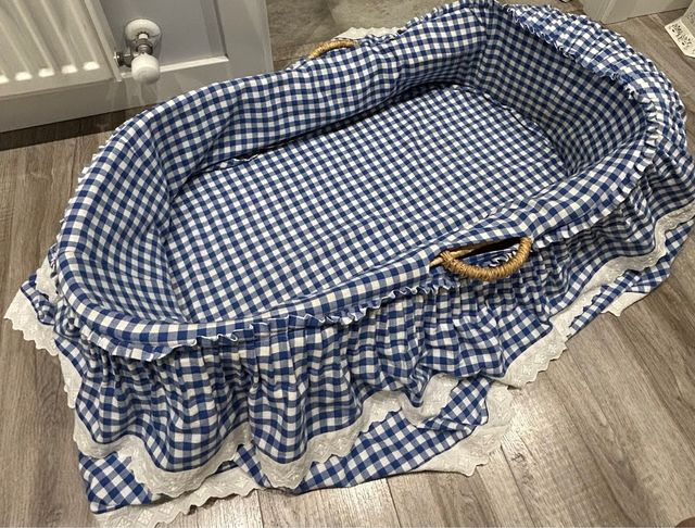 Cuna Moisés mimbre azul