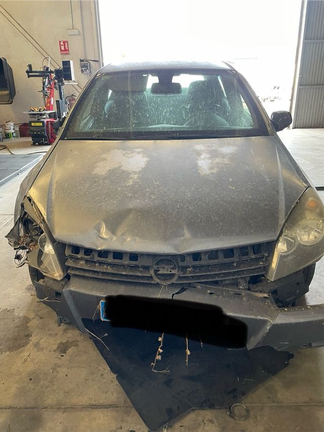 Opel Astra H piezas