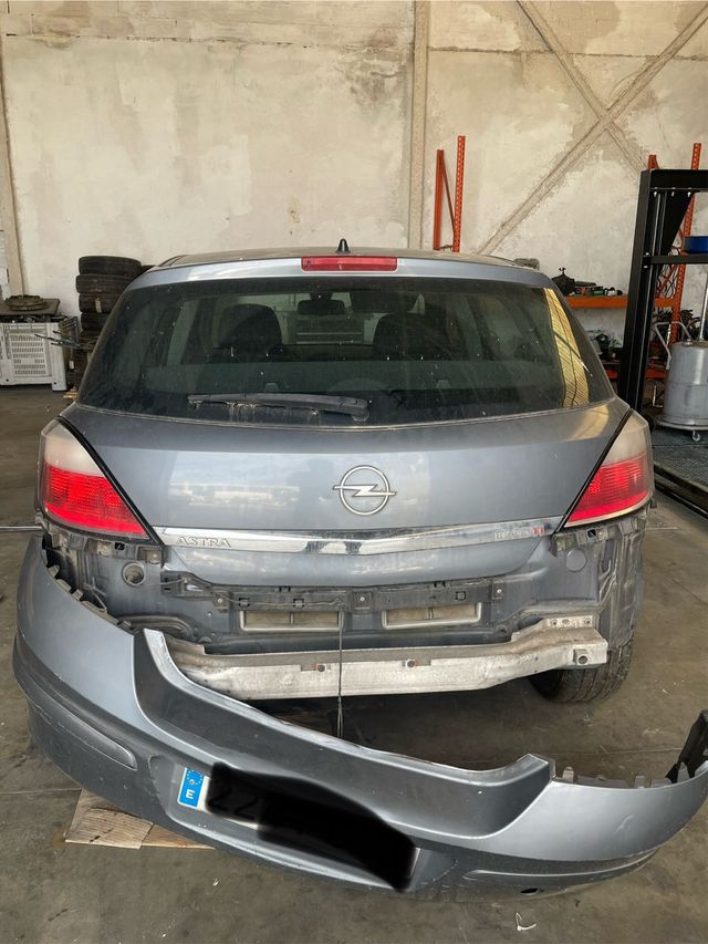 Opel Astra H piezas