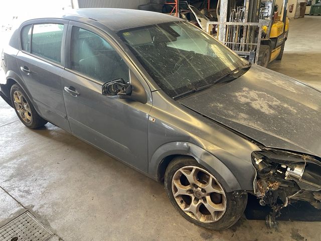 Opel Astra H piezas