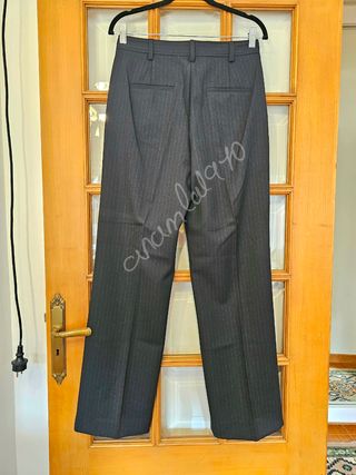 Pantalón raya diplomática azul marino zara