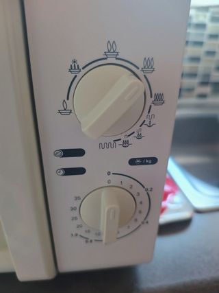 Baratísimo COMO NUEVO MUY ECONOMICO. GRILL POTENTE