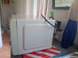 Baratísimo COMO NUEVO MUY ECONOMICO. GRILL POTENTE