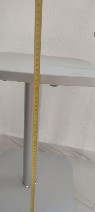 Mesa auxiliar elevadora plata