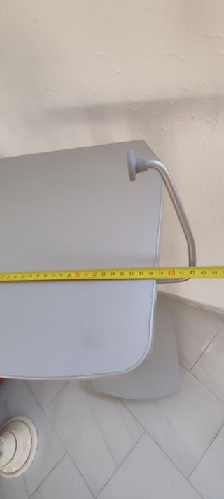 Mesa auxiliar elevadora plata