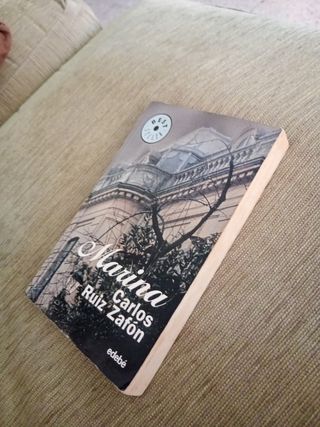 Marina (Best Seller (Edebe)) (Spanish Edition)