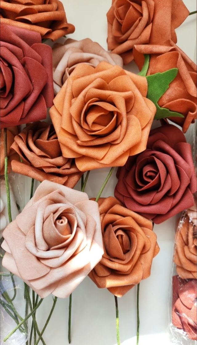 20 Rosas artificiais - Terracota Tipo goma eva