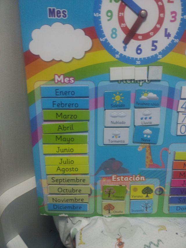 Calendario Infantil + Pelota Real Madrid