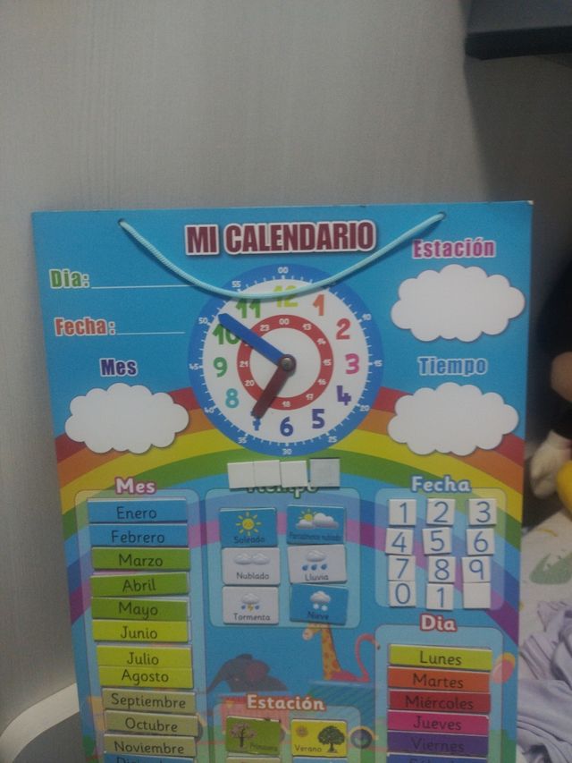 Calendario Infantil + Pelota Real Madrid