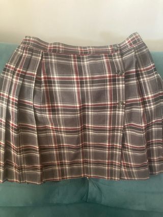 Falda escocesa gris y roja talla 14