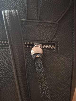 Mochila negra Stradivarius