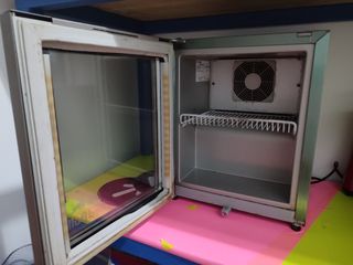 Nevera pequeña Red Bull