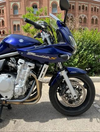 Suzuki Bandit 650S - Azul