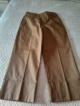 Pantalones chinos Zara marrón