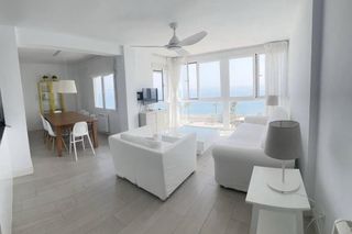 Alquiler Primera Línea Torre del Mar- 2 hab.