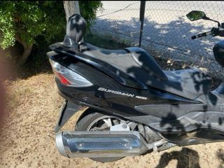 SUZUKI BURGMAN 400 - Scooter