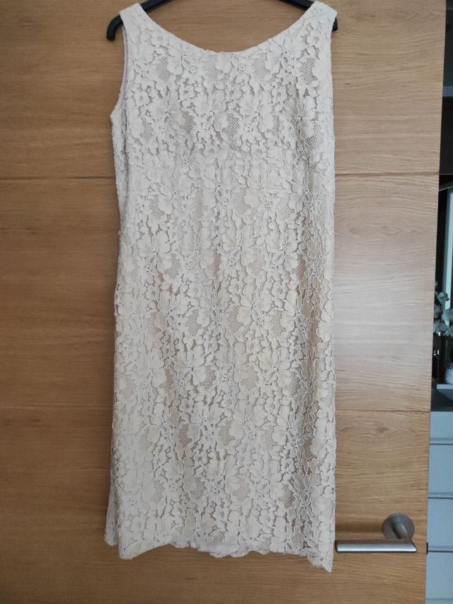 Vestido beige tirantes encaje