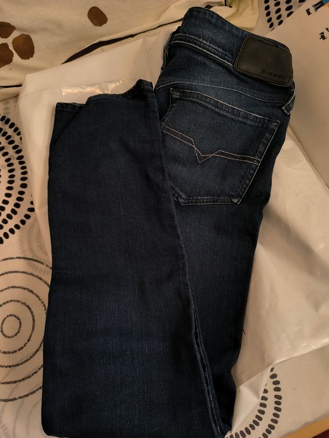 Vaqueros Diesel azules