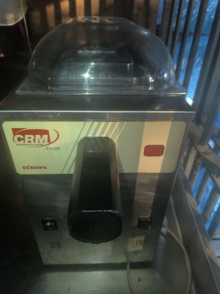 Máquina montar nata CRM Europa