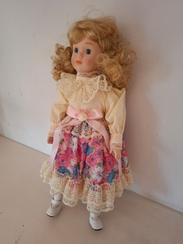 Muñeca porcelana vintage