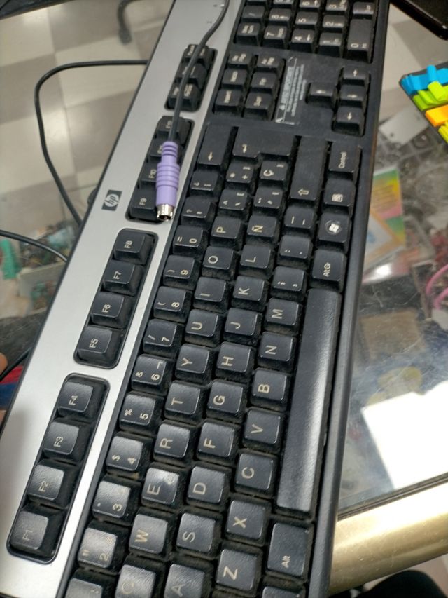 Teclado HP - Negro y Plata