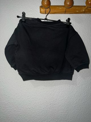 Sudadera negra bebé dinosaurio