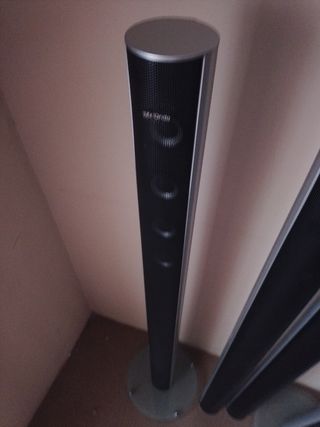 Cuatro altavoces