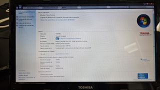 Portátil Toshiba Satellite Core 2 T130-132 rojo