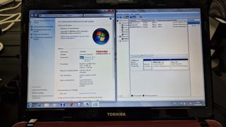 Portátil Toshiba Satellite Core 2 T130-132 rojo