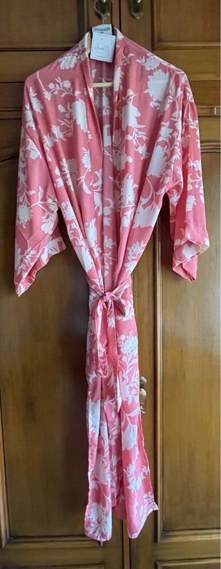 Kimono rosa estampado floral