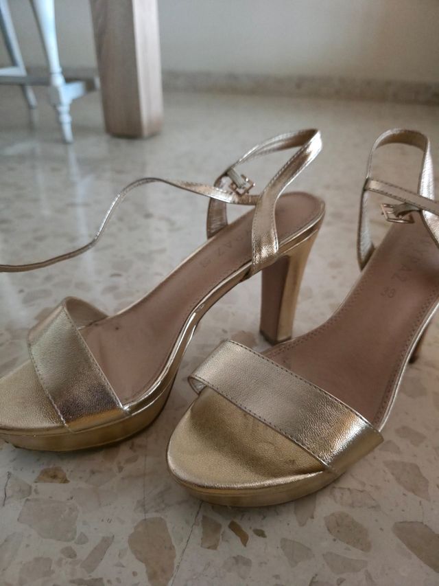 Tacones dorados plataforma 38