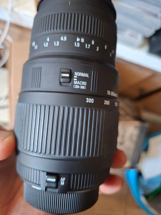 Objetivo Sigma 70-300mm DG
