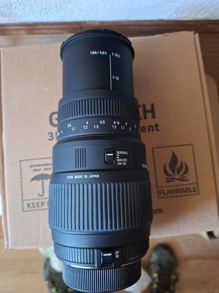 Objetivo Sigma 70-300mm DG