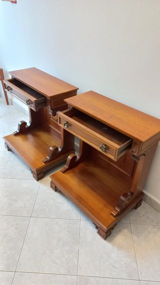 2 comodini/inginocchiatoi da camera  stile barocco