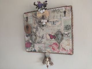 PERCHERO estilo vintage con llaves