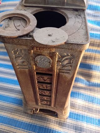 Estufa leña antigua