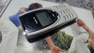 NOKIA 8210 "LIBRE"